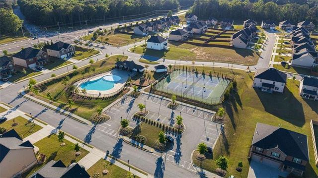 240 Aspen Valley Drive, Loganville, GA 30052