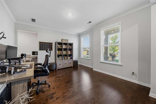 240 Aspen Valley Drive, Loganville, GA 30052