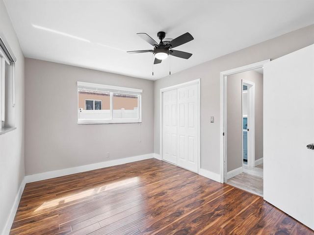 300 SE 10TH Street, Pompano Beach, FL 33060