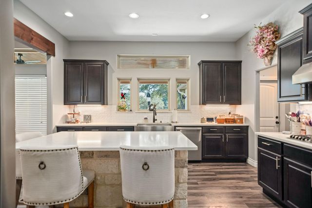 437 Bischoff Road, Inez, TX 77968