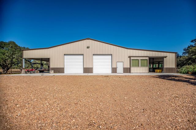 437 Bischoff Road, Inez, TX 77968