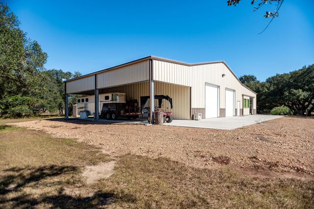 437 Bischoff Road, Inez, TX 77968