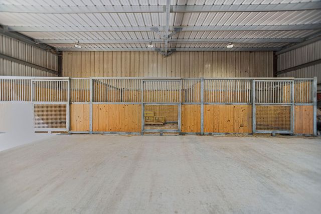 437 Bischoff Road, Inez, TX 77968