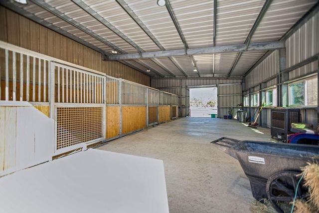 437 Bischoff Road, Inez, TX 77968