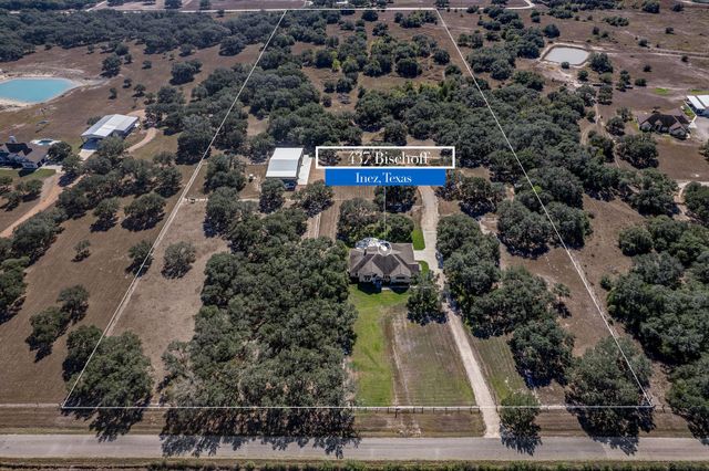 437 Bischoff Road, Inez, TX 77968