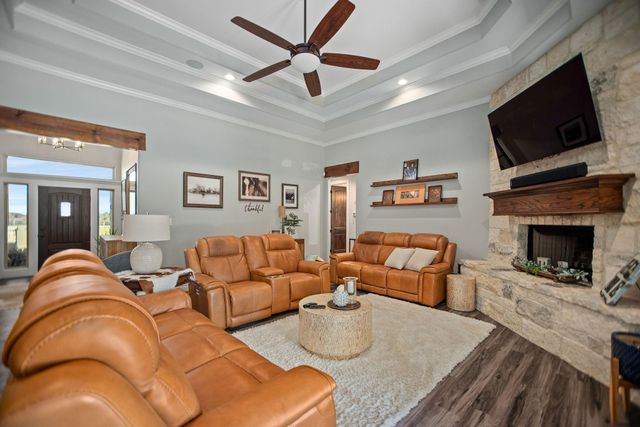 437 Bischoff Road, Inez, TX 77968