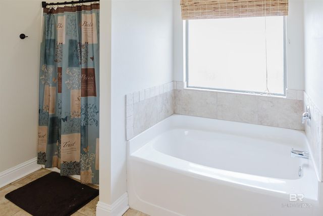 8813 Bainbridge Drive, Daphne, AL 36526