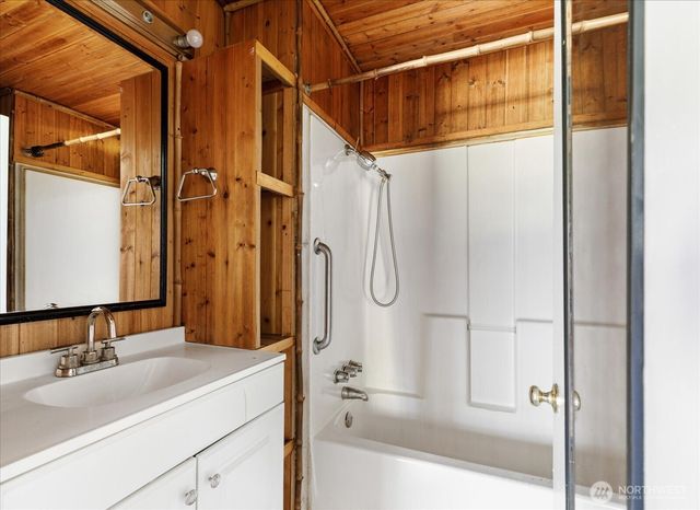 1684 Zylstra Road, Oak Harbor, WA 98277