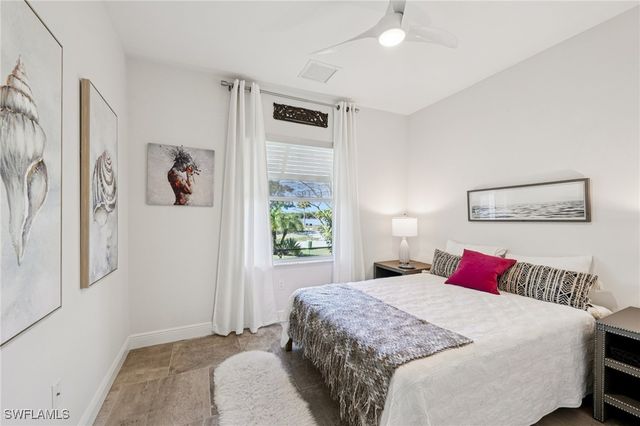 161 Tahiti CIR, Naples, FL 34113