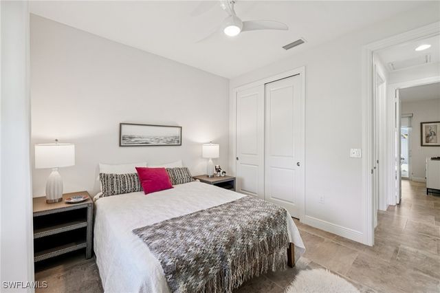 161 Tahiti CIR, Naples, FL 34113