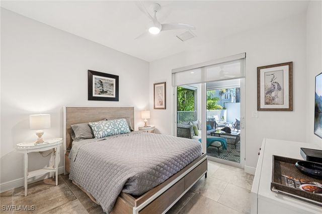 161 Tahiti CIR, Naples, FL 34113