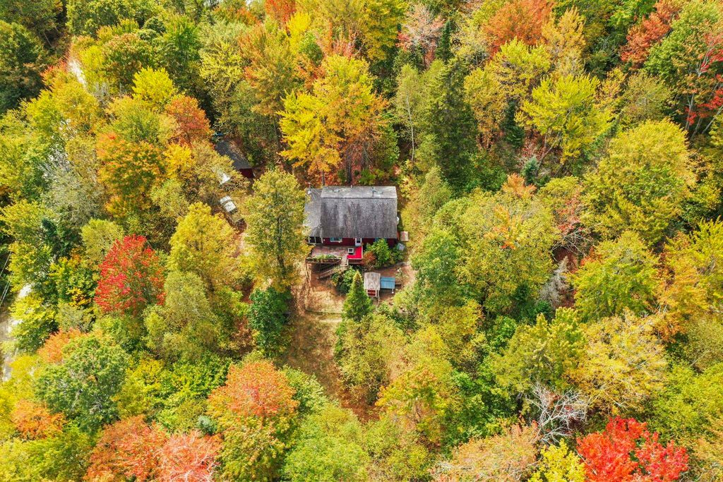 77 Jackson Drive, Dorchester, NH 03266