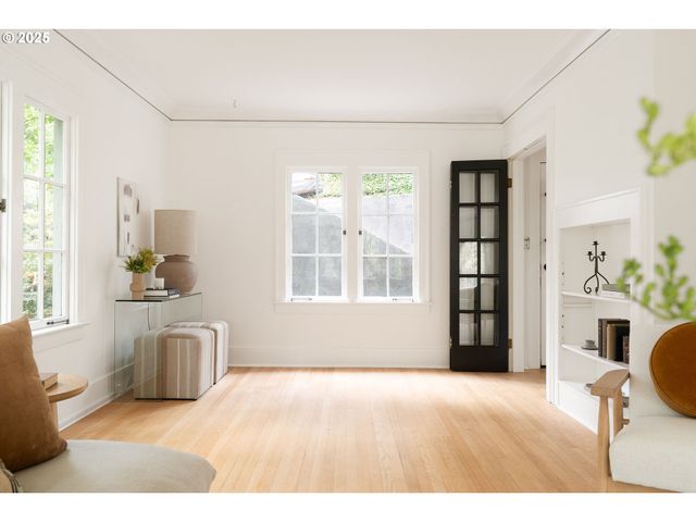 66 Nw MACLEAY Blvd, Portland, OR 97210