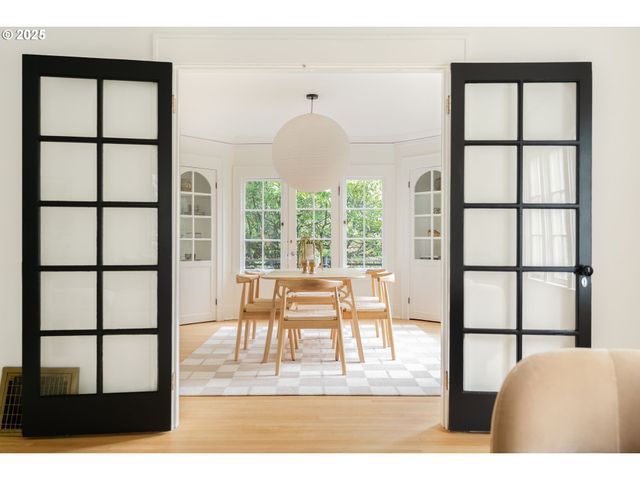 66 Nw MACLEAY Blvd, Portland, OR 97210