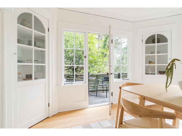 66 Nw MACLEAY Blvd, Portland, OR 97210