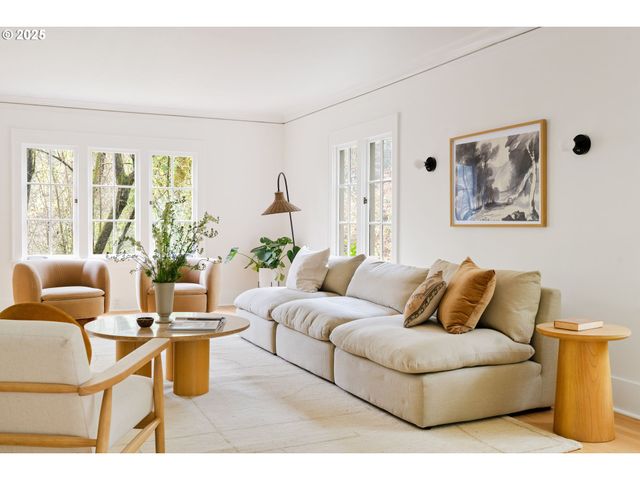 66 Nw MACLEAY Blvd, Portland, OR 97210