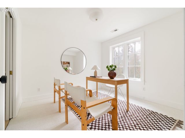 66 Nw MACLEAY Blvd, Portland, OR 97210