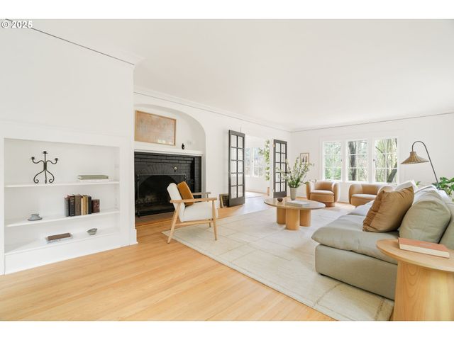 66 Nw MACLEAY Blvd, Portland, OR 97210