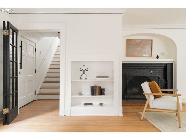 66 Nw MACLEAY Blvd, Portland, OR 97210