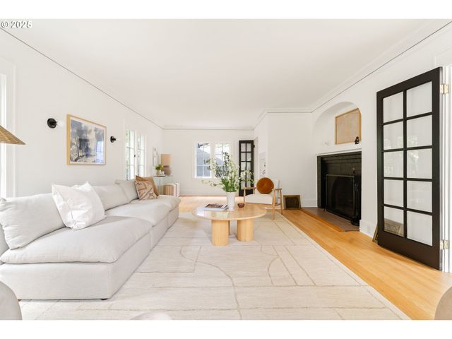 66 Nw MACLEAY Blvd, Portland, OR 97210