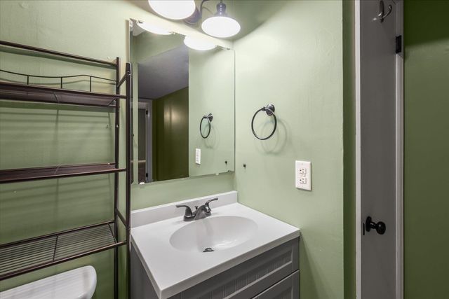 5274 Family Tree Drive, Tallahassee, FL 32303