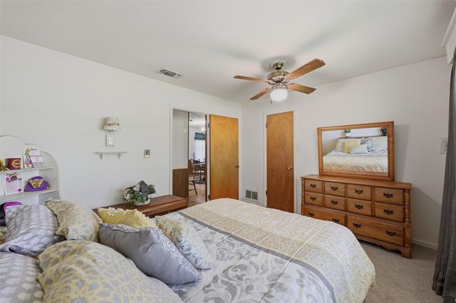 619 W Hayes Street, Savoy, TX 75479