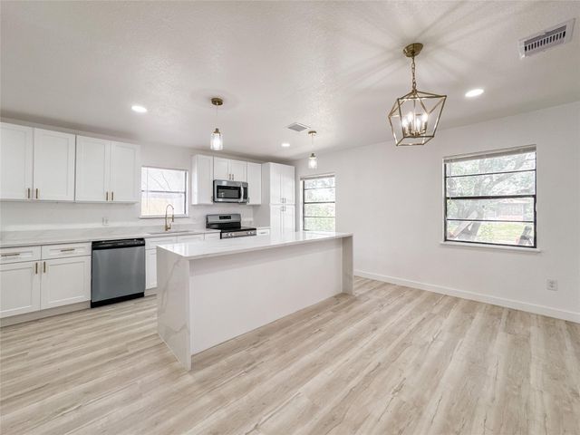 14214 Morinscott, Houston, TX 77049
