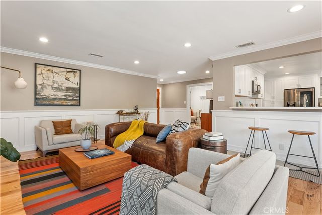 8844 Villanova Avenue, Los Angeles, CA 90045