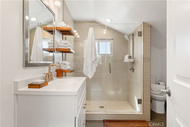 8844 Villanova Avenue, Los Angeles, CA 90045