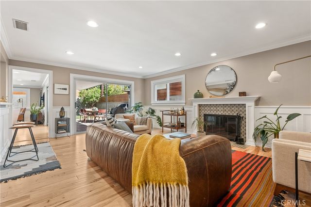 8844 Villanova Avenue, Los Angeles, CA 90045