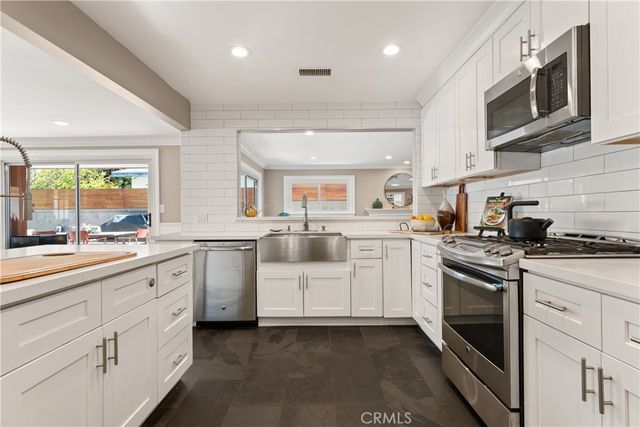 8844 Villanova Avenue, Los Angeles, CA 90045