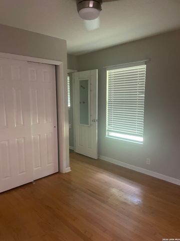 4207 Waikiki, San Antonio, TX 78218