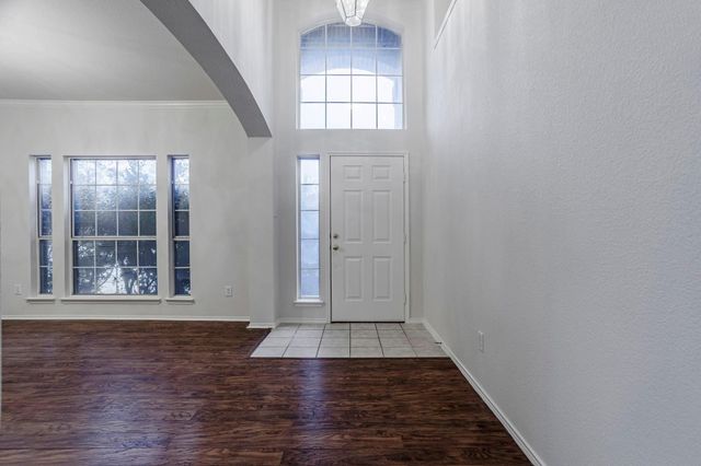 7025 Michael Drive, North Richland Hills, TX 76182