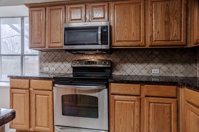 7025 Michael Drive, North Richland Hills, TX 76182