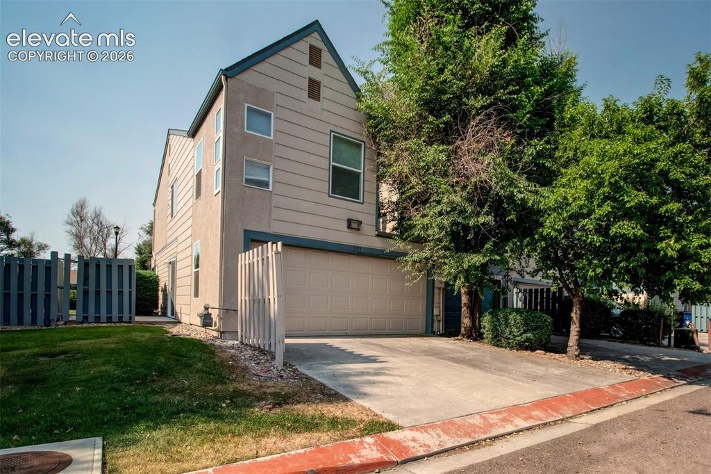 335 E Missouri Avenue, Fountain, CO 80817 — photo 3