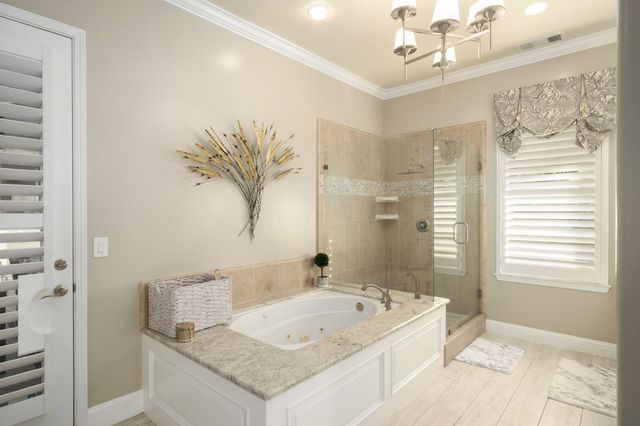 1689 E Shoal Creek Drive, Fresno, CA 93730