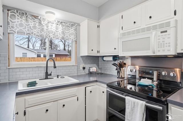 7711 Seneca Trail, Bedford Twp, MI 48182