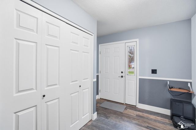 7711 Seneca Trail, Bedford Twp, MI 48182