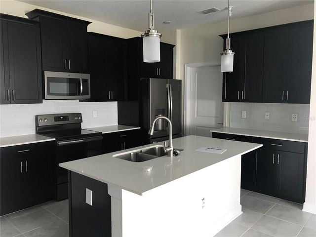 10018 YELLOW JASMINE DRIVE, Orlando, FL 32832