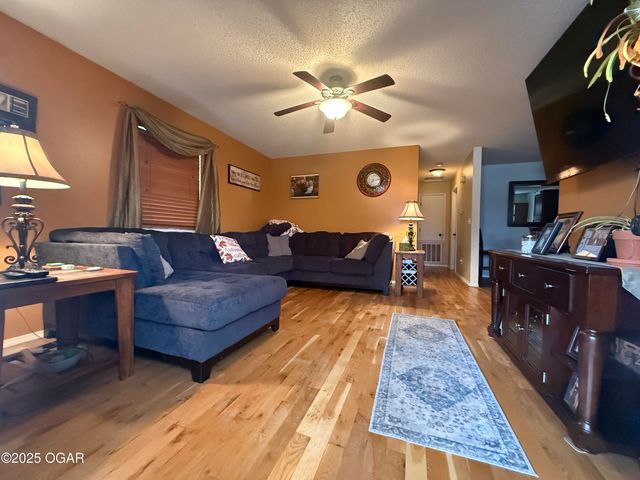 1809 N N St. Louis Ave Avenue, Joplin, MO 64801