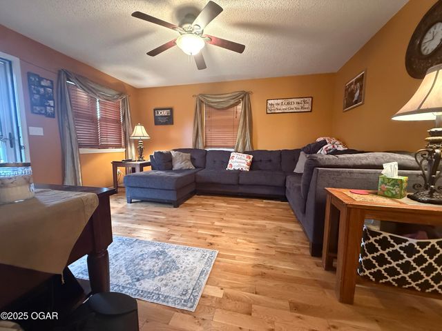 1809 N N St. Louis Ave Avenue, Joplin, MO 64801