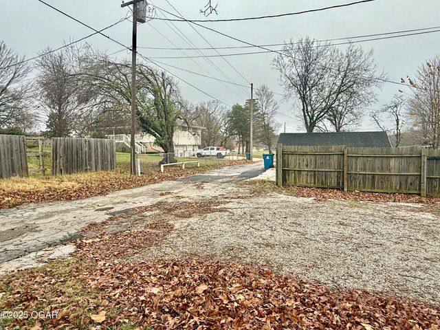 1809 N N St. Louis Ave Avenue, Joplin, MO 64801