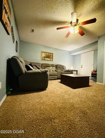 1809 N N St. Louis Ave Avenue, Joplin, MO 64801