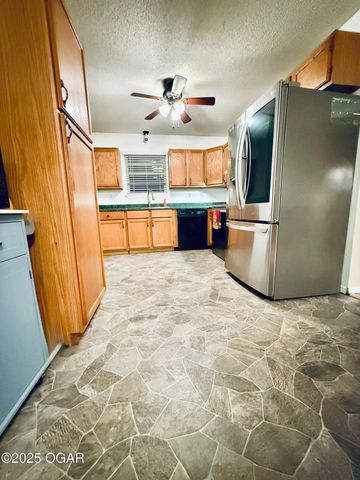 1809 N N St. Louis Ave Avenue, Joplin, MO 64801