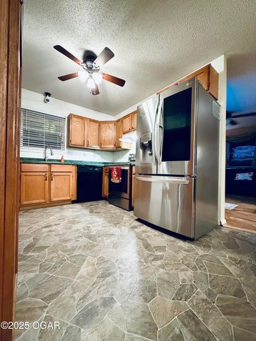 1809 N N St. Louis Ave Avenue, Joplin, MO 64801