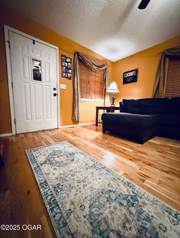 1809 N N St. Louis Ave Avenue, Joplin, MO 64801