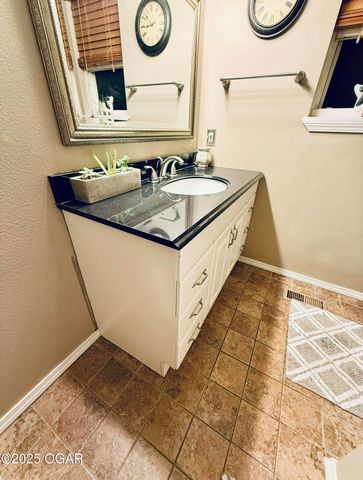 1809 N N St. Louis Ave Avenue, Joplin, MO 64801