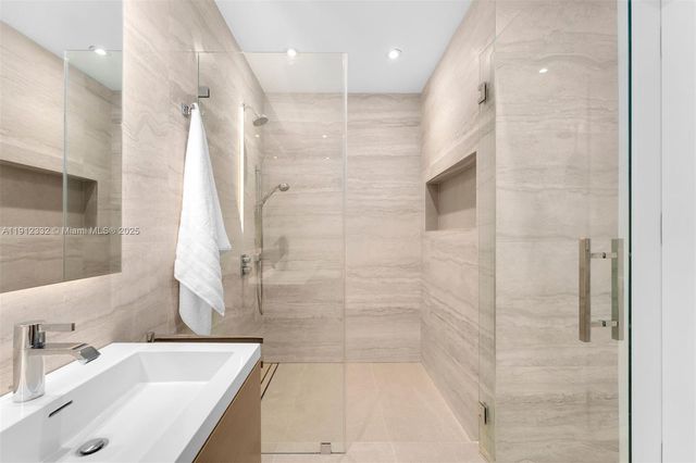 6103 Aqua Ave 504, Miami Beach, FL 33141