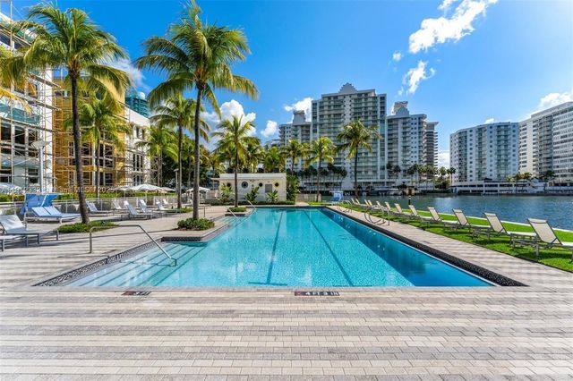 6103 Aqua Ave 504, Miami Beach, FL 33141