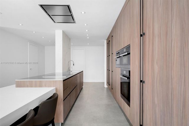 6103 Aqua Ave 504, Miami Beach, FL 33141